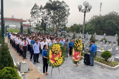 Trường Tiểu học Đạo Lý Thăm viếng nghĩa trang liệt sĩ nhân ngày 22/12/ 2025